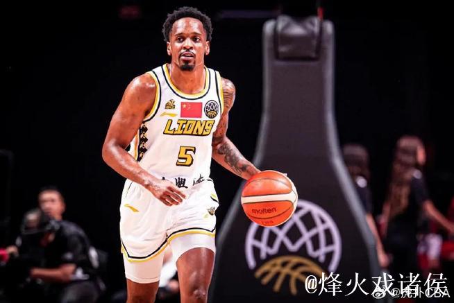 小巴里-布朗全场出战24分钟，18中5得到17分1板2助2断