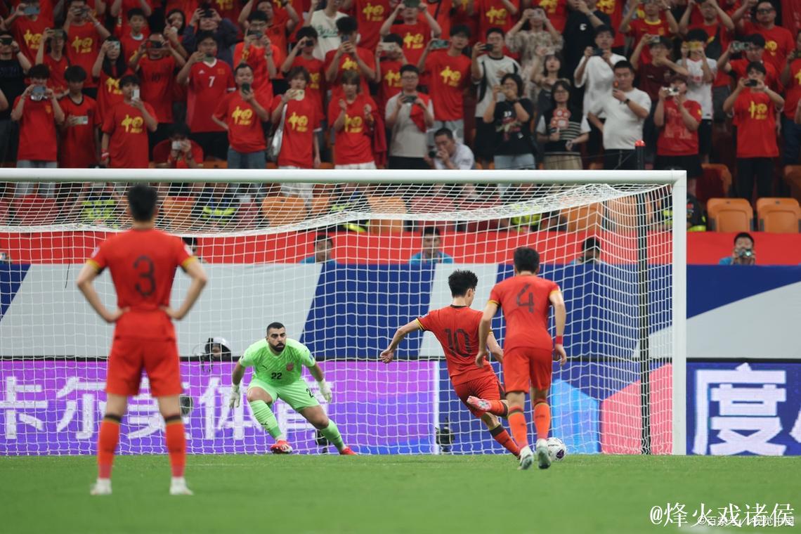 1比0点杀巴林!避免小组垫底 国足告别世预赛 1比0点杀巴林!避免小组垫底 国足告别世预赛